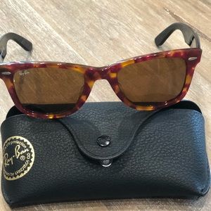 Red & Gold Tortoise Ray Ban Wayfarers